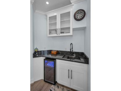 INCREDIBLE PRICE REDUCTION! Schedule your SHOWING TODAY! WELCOME on Fox Hollow Golf Club in Florida - for sale on GolfHomes.com, golf home, golf lot