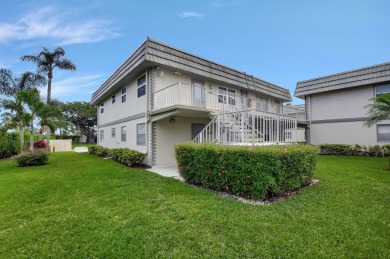 ** Motivated Seller** Step into this exquisite 2-bedroom on Kings Point Golf -Flanders Way in Florida - for sale on GolfHomes.com, golf home, golf lot