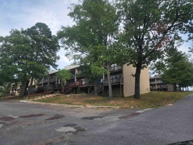 Nicely remodeled Condo steps away from all the action at the on Mountain Ranch Golf Club in Arkansas - for sale on GolfHomes.com, golf home, golf lot