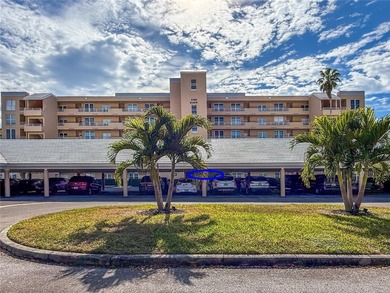 Beautifully updated first-floor condo with stunning golf course on Pinebrook/Ironwood Golf Course in Florida - for sale on GolfHomes.com, golf home, golf lot
