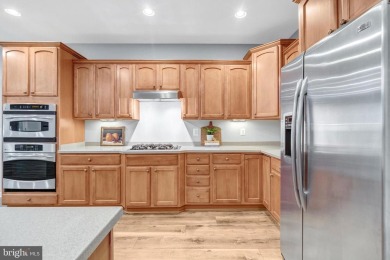 *Welcome to the award-winning Heritage Hunt 55+ community!* This on Heritage Hunt Golf and Country Club in Virginia - for sale on GolfHomes.com, golf home, golf lot