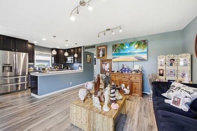 Absolutely stunning, fully updated ground-floor corner villa on Kings Point Golf -Flanders Way in Florida - for sale on GolfHomes.com, golf home, golf lot