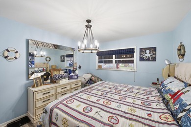 Absolutely stunning, fully updated ground-floor corner villa on Kings Point Golf -Flanders Way in Florida - for sale on GolfHomes.com, golf home, golf lot