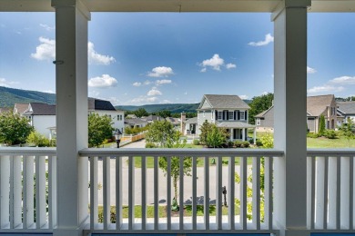 Looking to live 10-12 minutes from Downtown Chattanooga? Welcome on Black Creek Club in Tennessee - for sale on GolfHomes.com, golf home, golf lot