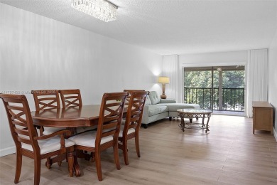 BEAUTIFUL 55+ GATED COMMUNITY! **REMODELED** unit featuring 2 on Inverrary Country Club in Florida - for sale on GolfHomes.com, golf home, golf lot