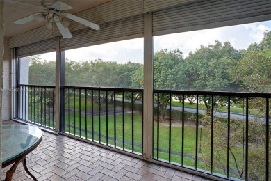 BEAUTIFUL 55+ GATED COMMUNITY! **REMODELED** unit featuring 2 on Inverrary Country Club in Florida - for sale on GolfHomes.com, golf home, golf lot