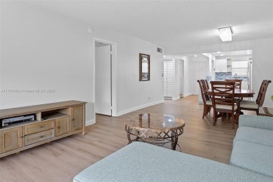 BEAUTIFUL 55+ GATED COMMUNITY! **REMODELED** unit featuring 2 on Inverrary Country Club in Florida - for sale on GolfHomes.com, golf home, golf lot