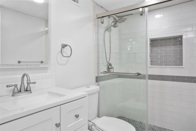 BEAUTIFUL 55+ GATED COMMUNITY! **REMODELED** unit featuring 2 on Inverrary Country Club in Florida - for sale on GolfHomes.com, golf home, golf lot