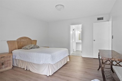 BEAUTIFUL 55+ GATED COMMUNITY! **REMODELED** unit featuring 2 on Inverrary Country Club in Florida - for sale on GolfHomes.com, golf home, golf lot