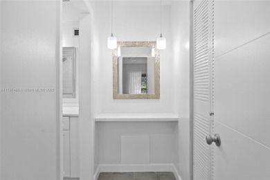 BEAUTIFUL 55+ GATED COMMUNITY! **REMODELED** unit featuring 2 on Inverrary Country Club in Florida - for sale on GolfHomes.com, golf home, golf lot