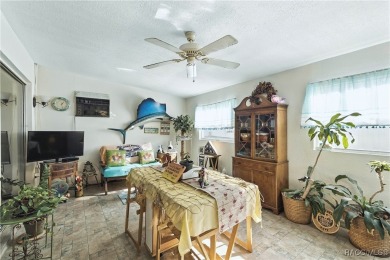 Well-maintained 3BR/2BA Pool home in Citrus Springs with on Citrus Springs Country Club in Florida - for sale on GolfHomes.com, golf home, golf lot
