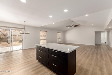 Beautifully renovated home in the gated Ironwood community of on Ironwood Golf Club in Arizona - for sale on GolfHomes.com, golf home, golf lot