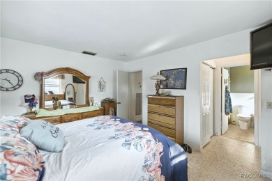 Well-maintained 3BR/2BA Pool home in Citrus Springs with on Citrus Springs Country Club in Florida - for sale on GolfHomes.com, golf home, golf lot