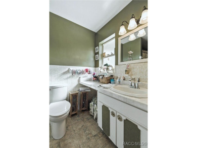 Well-maintained 3BR/2BA Pool home in Citrus Springs with on Citrus Springs Country Club in Florida - for sale on GolfHomes.com, golf home, golf lot