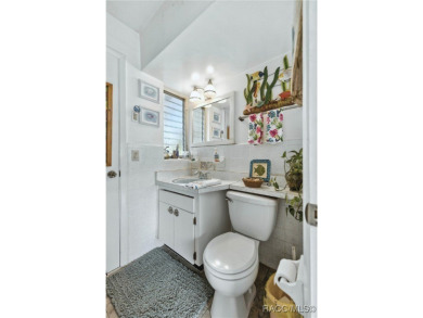 Well-maintained 3BR/2BA Pool home in Citrus Springs with on Citrus Springs Country Club in Florida - for sale on GolfHomes.com, golf home, golf lot