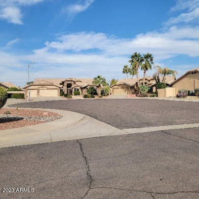 BEAUTIFUL 3 bed /2 bath Westbrook Village home. Priced well on Westbrook Village / Vista Golf Course in Arizona - for sale on GolfHomes.com, golf home, golf lot