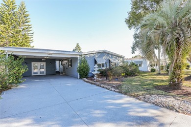 NEW ROOF (2024) & A/C (2023)! Enjoy gorgeous water views from on Plantation Golf Club in Florida - for sale on GolfHomes.com, golf home, golf lot