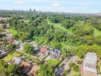 Owner Financing Available! Welcome to this stunning new luxury on Kissena Park Golf Course in New York - for sale on GolfHomes.com, golf home, golf lot