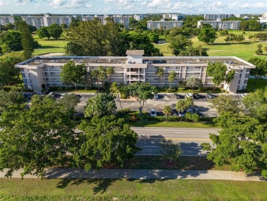 GORGEOUS 2/2 Newly Remodeled Unit in Palm Aire offers everything on Palm-Aire Country Club and Resort - Palms in Florida - for sale on GolfHomes.com, golf home, golf lot