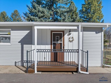 Charming home in the heart of Spearfish! Located just blocks on Spearfish Canyon Country Club in South Dakota - for sale on GolfHomes.com, golf home, golf lot