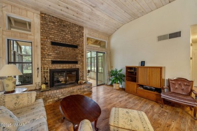 Charming Pinetop Lakes Cabin with Recreation Center Privileges on Pinetop Lakes Country Club in Arizona - for sale on GolfHomes.com, golf home, golf lot