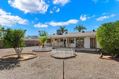 Welcome to this charming 2 bed, 1.5 bath home nestled in the on Sun City North Golf Course in Arizona - for sale on GolfHomes.com, golf home, golf lot