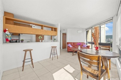 Liliuokalani Gardens - Queen Tower Unit with Diamond Head  Ala on Ala Wai Golf Course in Hawaii - for sale on GolfHomes.com, golf home, golf lot