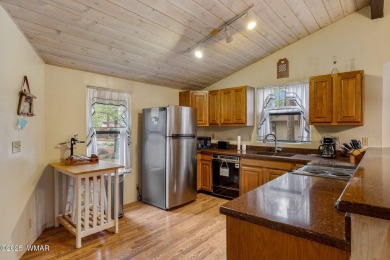 Charming Pinetop Lakes Cabin with Recreation Center Privileges on Pinetop Lakes Country Club in Arizona - for sale on GolfHomes.com, golf home, golf lot