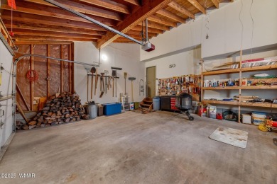 Charming Pinetop Lakes Cabin with Recreation Center Privileges on Pinetop Lakes Country Club in Arizona - for sale on GolfHomes.com, golf home, golf lot