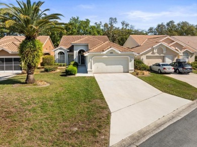 1990 Palmwood Grand Bahama maintained home on the 5th fairway of on Glen Lakes Country Club in Florida - for sale on GolfHomes.com, golf home, golf lot