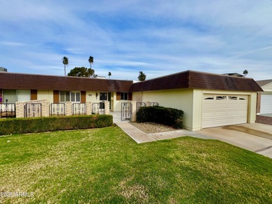 Golf Course Living in Sun City! Welcome to 10416 W Prairie Hills on Sun City Lakes West and East in Arizona - for sale on GolfHomes.com, golf home, golf lot
