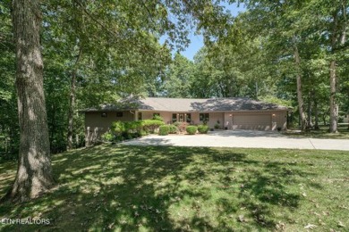 This beautiful three bedroom two bath home in the sought-after on River Run Golf Club in Tennessee - for sale on GolfHomes.com, golf home, golf lot