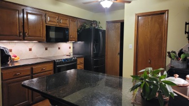 Welcome home to this beautifully designed 3-bedroom, 3.5-bath on Hidden Falls Golf Club in Texas - for sale on GolfHomes.com, golf home, golf lot
