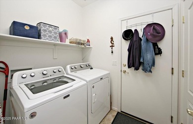 This well maintained 3-bedroom, 2 bathroom, 1,536 sq ft single on StoneRidge Golf Course in Arizona - for sale on GolfHomes.com, golf home, golf lot