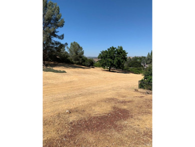 come enjoy beautiful Clear Lake with all its fishing and water on The Riviera Hills Golf and Country Club in California - for sale on GolfHomes.com, golf home, golf lot