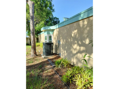 Welcome to Beacon Woods where this home is located in Hitching on Beacon Woods Golf Club in Florida - for sale on GolfHomes.com, golf home, golf lot