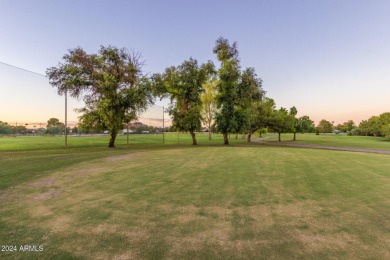This lovely single level town-home is located in the Bellair on Bellaire Golf Club in Arizona - for sale on GolfHomes.com, golf home, golf lot