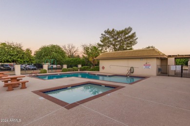 This lovely single level town-home is located in the Bellair on Bellaire Golf Club in Arizona - for sale on GolfHomes.com, golf home, golf lot