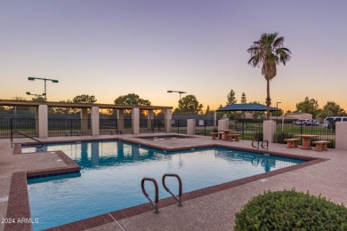 This lovely single level town-home is located in the Bellair on Bellaire Golf Club in Arizona - for sale on GolfHomes.com, golf home, golf lot