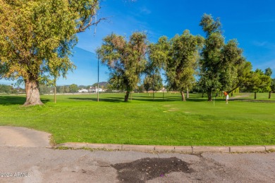 This lovely single level town-home is located in the Bellair on Bellaire Golf Club in Arizona - for sale on GolfHomes.com, golf home, golf lot