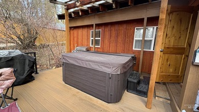 Completely renovated mobile home with cedar siding at Terrace on Terrace Lakes Golf Resort in Idaho - for sale on GolfHomes.com, golf home, golf lot