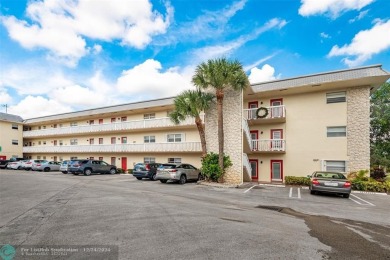 One bedroom, one bathroom condo in Lauderhill East, totally on Lauderhill Golf Course in Florida - for sale on GolfHomes.com, golf home, golf lot