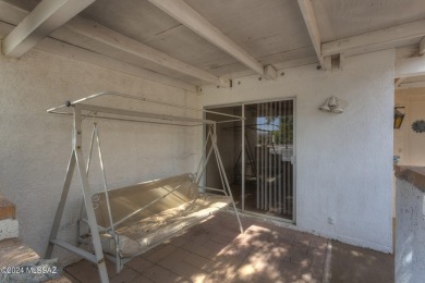 NIce location, all tile floors, no popcorn ceilings. front on Country Club of Green Valley in Arizona - for sale on GolfHomes.com, golf home, golf lot