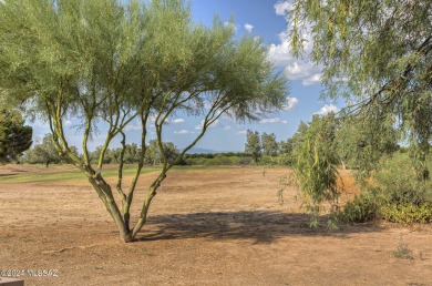 NIce location, all tile floors, no popcorn ceilings. front on Country Club of Green Valley in Arizona - for sale on GolfHomes.com, golf home, golf lot