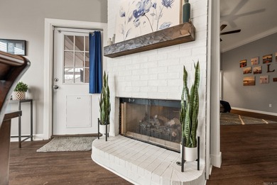 Beautiful home in highly sought-after Osage Falls Estates on Maumelle Golf and Country Club in Arkansas - for sale on GolfHomes.com, golf home, golf lot