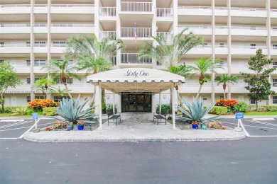 Fully furnished 2-bedroom, 2-bathroom condo with a spacious on Palm-Aire Country Club and Resort - The Oaks in Florida - for sale on GolfHomes.com, golf home, golf lot