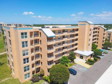 Welcome to this charming condo featuring a lovely entrance with on Pinebrook/Ironwood Golf Course in Florida - for sale on GolfHomes.com, golf home, golf lot