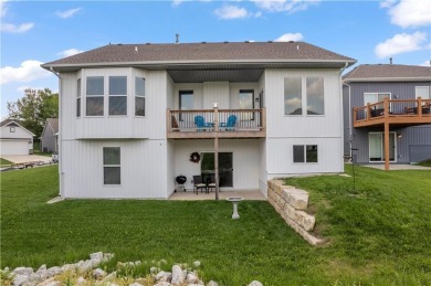 Welcome to a stunning Willow floor plan home by Ashlar Homes on Dubs Dread Golf Club in Kansas - for sale on GolfHomes.com, golf home, golf lot