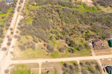 This 1.645 acre lot is nestled in the custom build community of on Tangle Ridge Golf Club in Texas - for sale on GolfHomes.com, golf home, golf lot