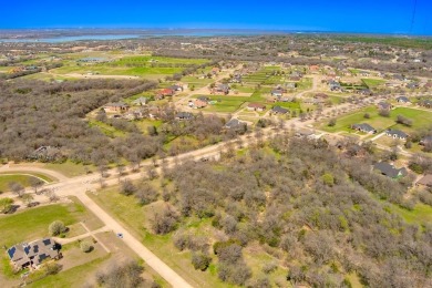 This 1.645 acre lot is nestled in the custom build community of on Tangle Ridge Golf Club in Texas - for sale on GolfHomes.com, golf home, golf lot